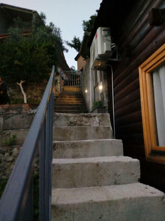 티바트 Timber House 빌라 외부 사진